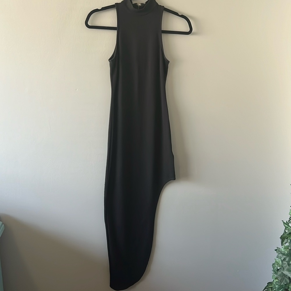 [WORN 2X] Bebe Body-con maxi dress with slit. Size XS